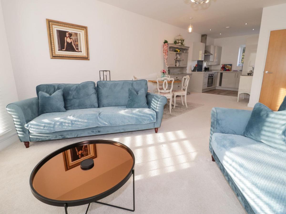 Beach House Rhôs-on-Sea Екстериор снимка
